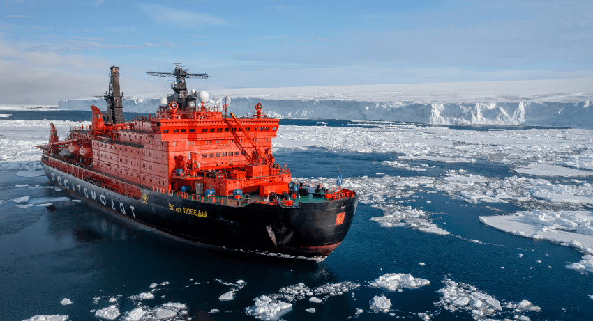 Top of the World_THE LARGEST ICEBREAKER