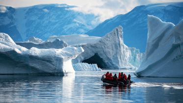 New Year & Christmas in Antarctica_DRAMATIC POLAR SCENERY